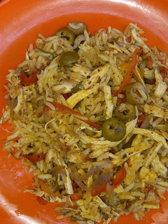 Una foto de Arroz con pollo tradicional Ecuatoriano