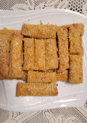 Túróval készült sós rudak recept fotója