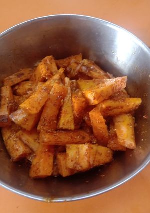 લસનીયા ગાજર (Garlic Carrot Recipe in Gujarati) રેસીપી મુખ્ય ફોટો