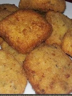 A picture of Bread patties.