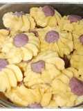 Kue Semprit Keju Susu Selai Blueberry