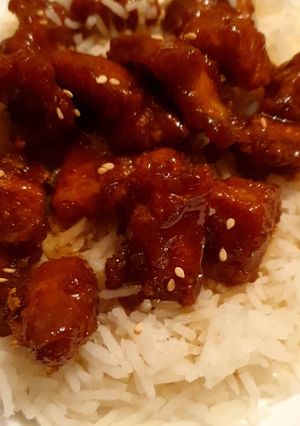 A picture of Orange stir fry chicken.