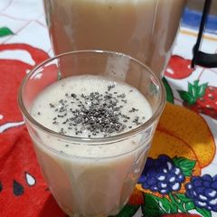 A picture of Pineapple/banana smoothie.