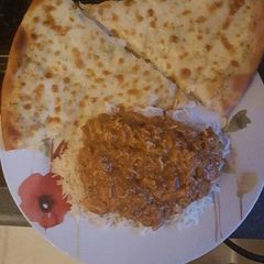 A picture of Cheap chicken curry.