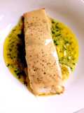 Filetto di Salmone Scozzese con Scamorza Affumicata in Salsa Verde