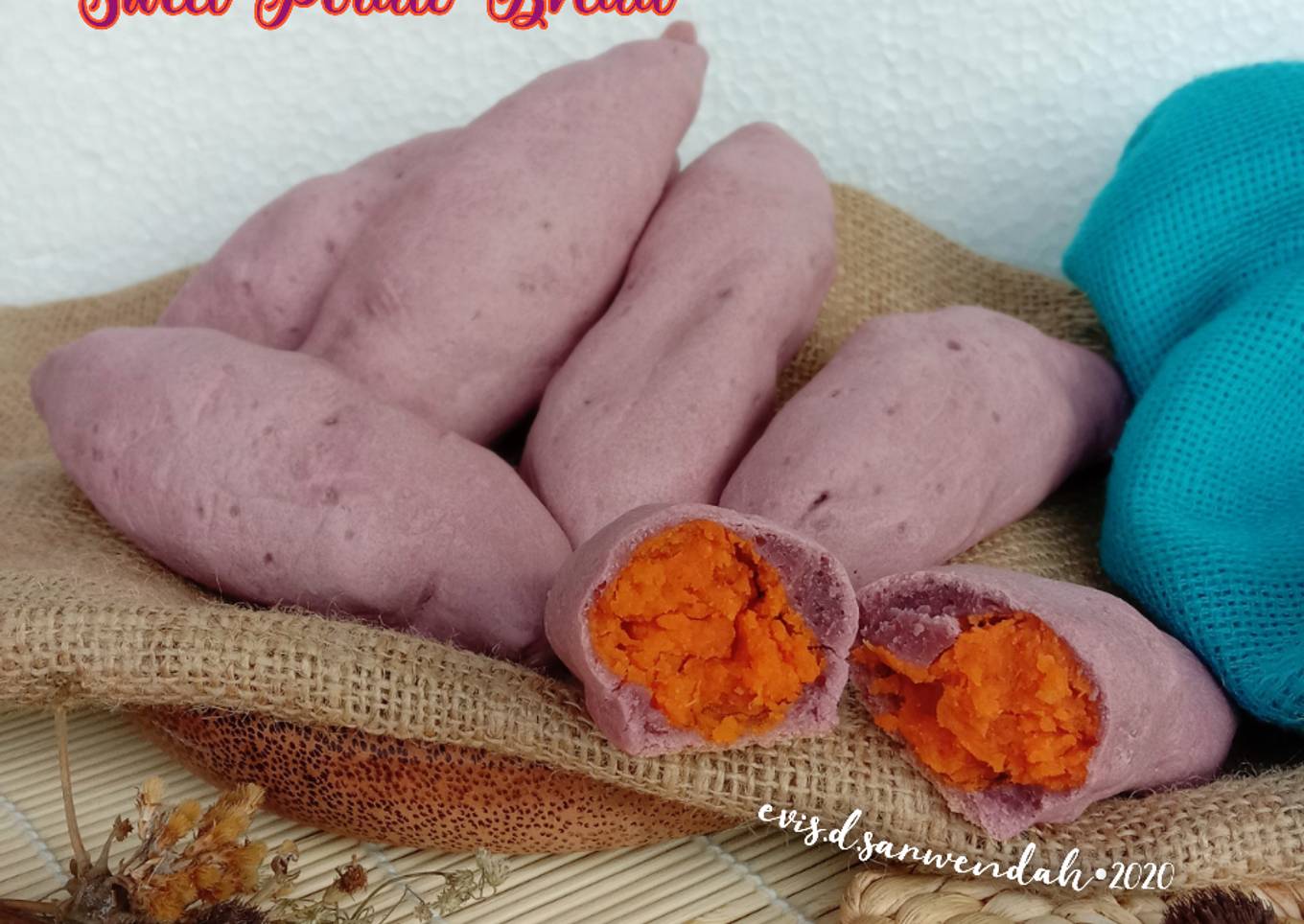 Korean Sweet Potato Bread