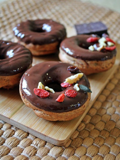Una foto de Donuts de plátano y chocolate