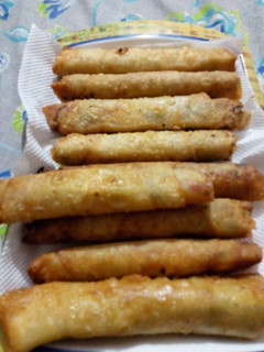 A picture of Spring rolls.