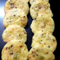 A picture of Moong dal idli.