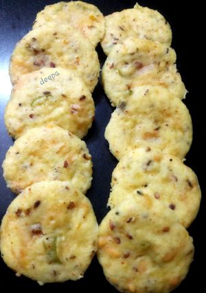 A picture of Moong dal idli.