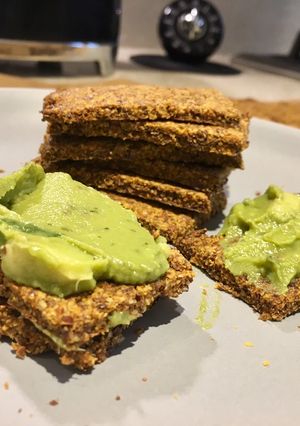 A picture of Homemade Flax & Almond Crackers.
