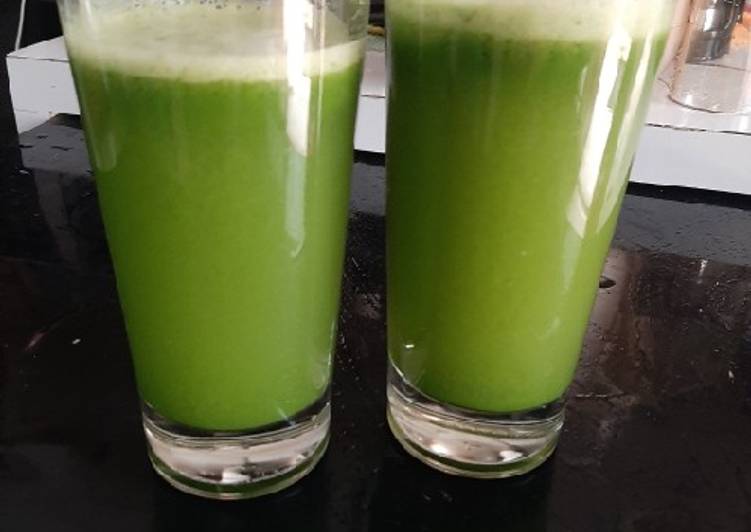 Cara Gampang Menyiapkan Light Green Juice yang Enak Banget