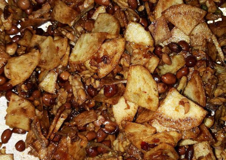 Cara Memasak Kering Tempe Teri Kacang Kentang T2K2 😍😍😍 yang Enak