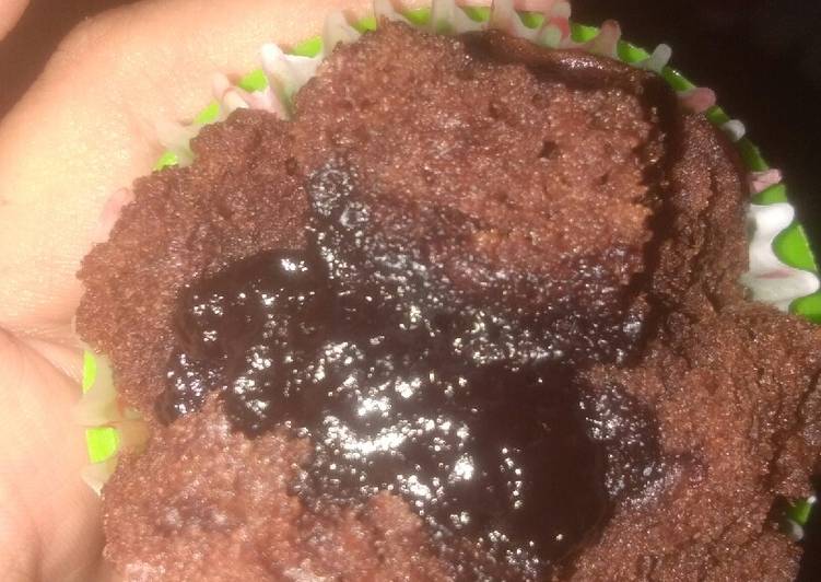Muffin coklat lumer merekah