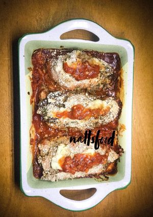 A picture of Stuffed chicken (kale and cheese).