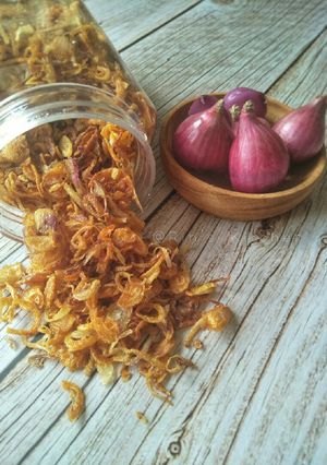 A picture of Crispy Fried Shallot.