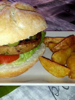 Una foto de Hamburguesa de soja texturizada-(vegetariano-vegano)