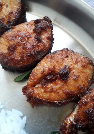 மீன் ஃப்ரை (Meen fry recipe in tamil) செய்முறை முக்கிய புகைப்படம்