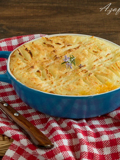 Una foto de Pastel de carne y puré de patatas