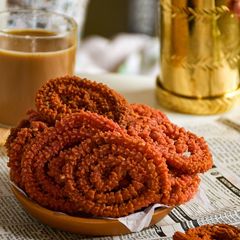 A picture of Beetroot Chakli.