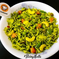 A picture of Hyderabadi Veg Biryani.