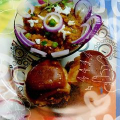 A picture of Paav bhaji.
