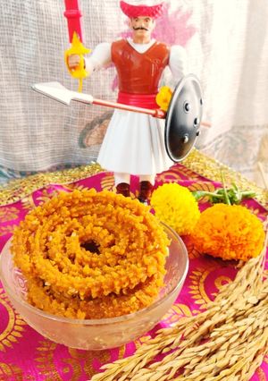 गावठी पोह्यांची चकली (pohyanchi chakli recipe in marathi) रेसिपी चे मुख्य फोटो 