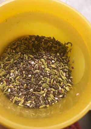 A picture of Mukhwas flax fennel.