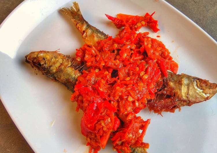 Bahan memasak Sambal ikan asin peda yang nikmat