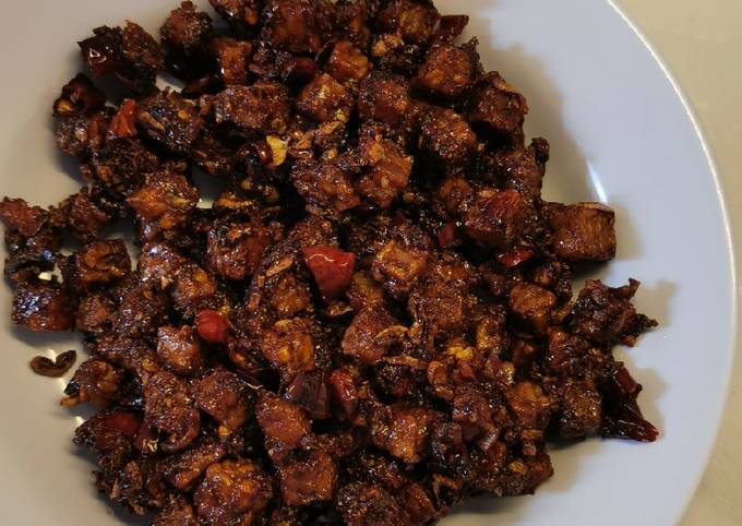 Cara membuat Tempe orek kecap kering pedas manis Cara membuat Tempe orek kecap kering pedas manis