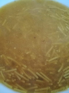 Una foto de Sopa vegetal con fideos integrales