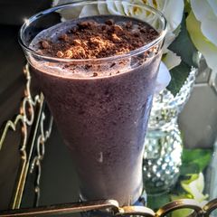 A picture of Blueberry Chocolate Protein Smoothie.