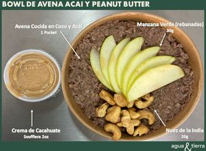 Una foto de Bowl de Avena Acai y Peanut Butter