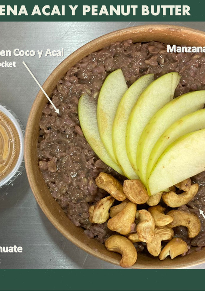 Una foto de Bowl de Avena Acai y Peanut Butter