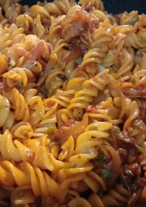 स्पाइसी पास्ता (Spicy pasta recipe in hindi) रेसिपी मुख्य फोटो