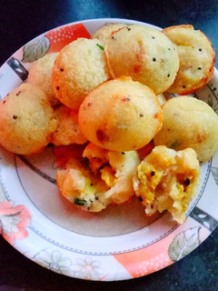 स्टफ्ड आलू अप्पम(stuffed alu appam recipe in hindi) रेसिपी मुख्य फोटो