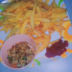 A picture of Chips with scrambled egg.