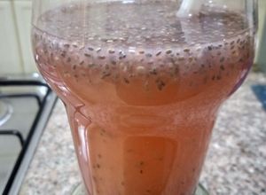 Une photo de Boisson détox pamplemousse et chia
