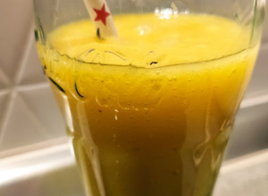 Фото Смузи🍹мультивитамин. Манго, апельсин, яблоко-в одном бокале.
