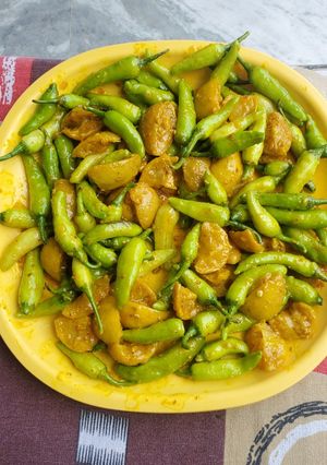 नींबूमिर्च अचार (Nimbu mirchi achaar recipe in Hindi) रेसिपी मुख्य फोटो
