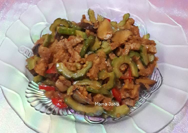 Tumis pare, tempe, jamur