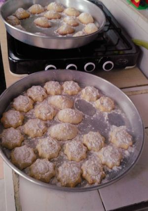 صورة لوصفة معمول بالتمر والفستق الحلبي