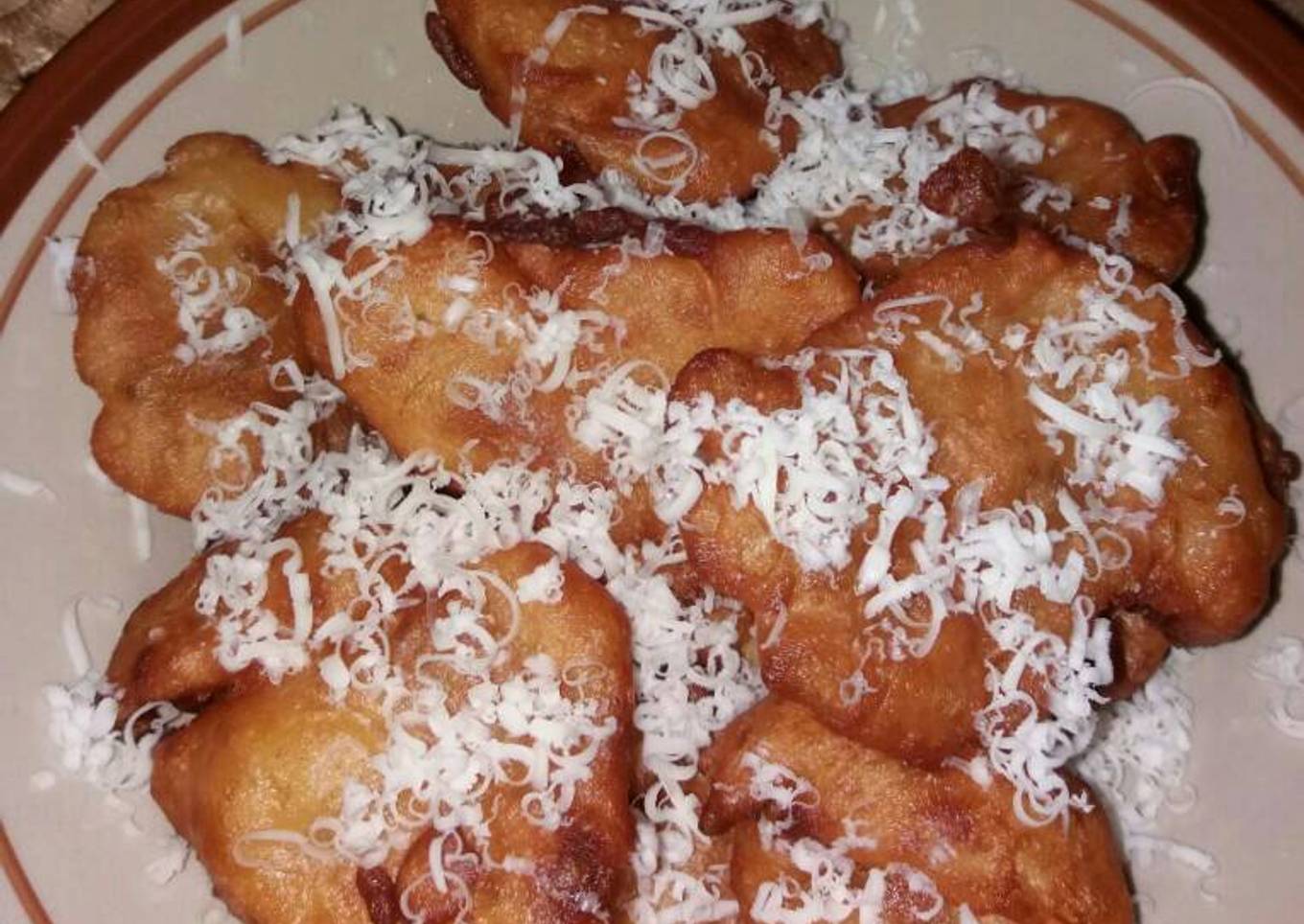 Pisang goreng special (pisuke)