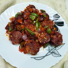 A picture of Chilli Garlic Chicken Salami.