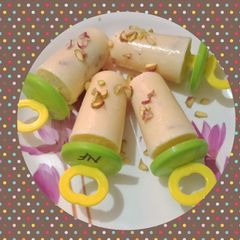 A picture of Custard kulfi.