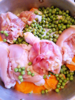 Una foto de Este es un arvejado de pollo receta de mi abuelita
