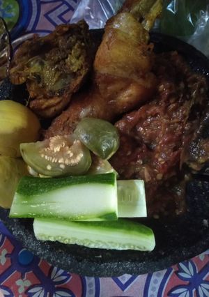 Foto resep Ayam goreng sambal terasi