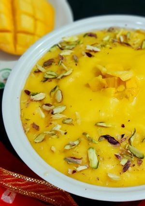 क्रीमी आमरस (creamy aamras recipe in Hindi) रेसिपी मुख्य फोटो