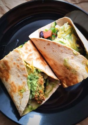 A picture of Avocado Fries Tacos with Chili-Avocado-Lime Dressing.