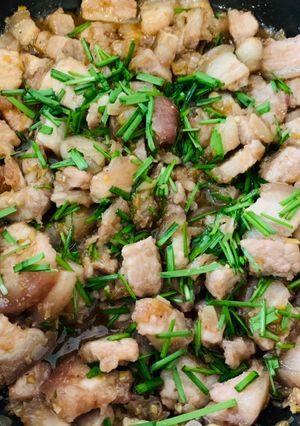 Hình của món Thịt kho mắm ruốc.